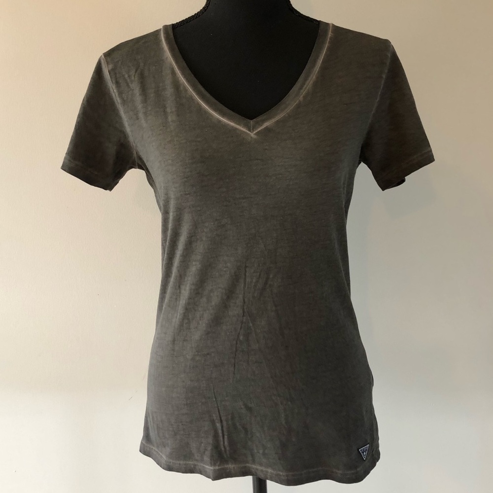 Women’s Guess Charcoal Gray V-Neck Tee T-shirt size XS